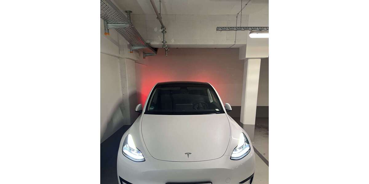 Tesla Model Y 42.000 km 31.950 &euro; Berlin 10963