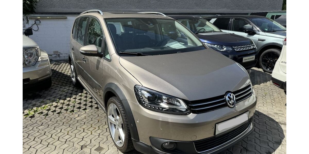 VW Touran 145.000 km 12.900 &euro; Berlin 12359