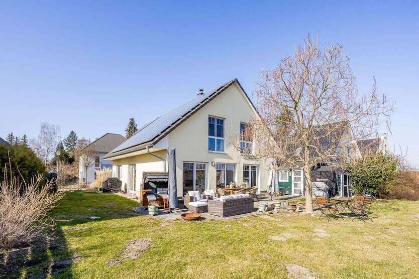 Haus zum Kaufen in Potsdam 895.000 € 166.51 m²