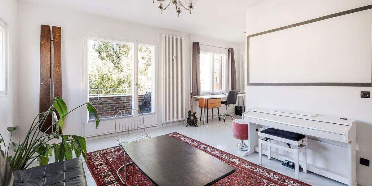 Helle Balkonwohnung im Kiez mit PKW-Stellplatz 2 zimmer