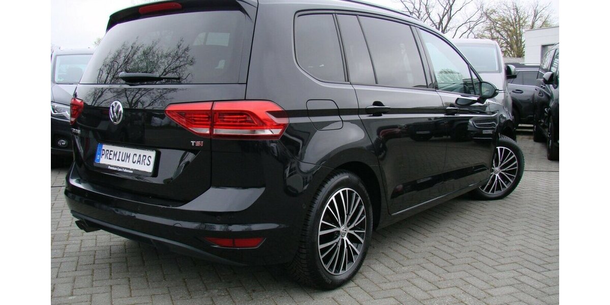 VW Touran 1.4 TSi BMT Comfortline ACC LED AHK 7Sitzer 99.986 km 16.980 &euro; Falkensee 14612