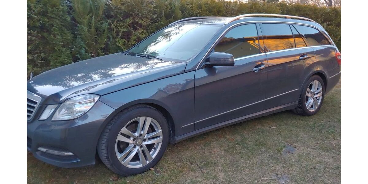Mercedes-Benz E 220 265.000 km 8.500 &euro; Petershagen bei Berlin 15370