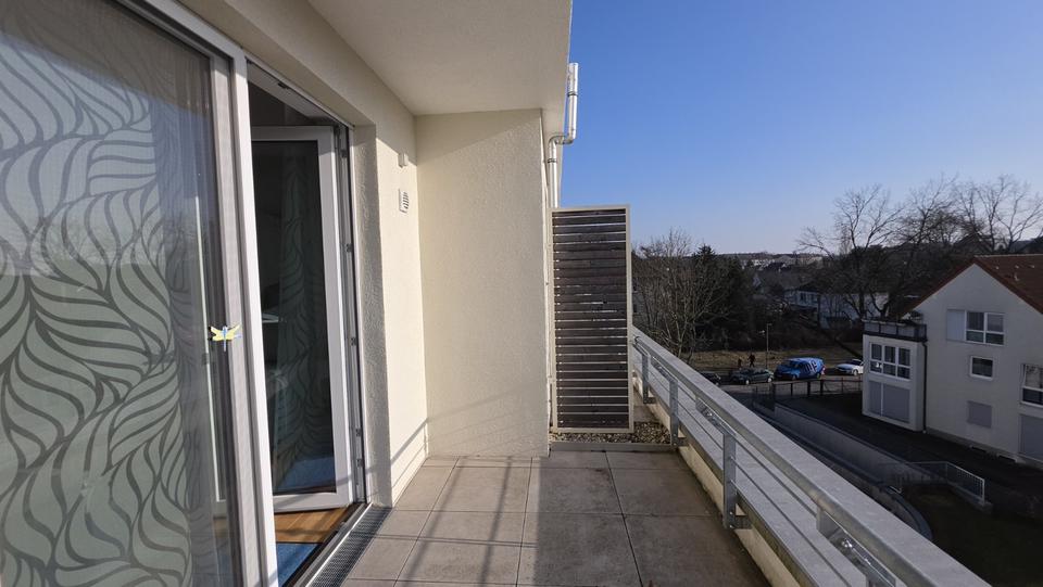 Dachgeschoßwohnung Berlin Reinickendorf - 3 Zimmer, 93 m&sup2;, 2.418&euro; | Angebot:25805999