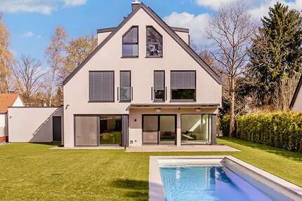 Haus Kleinmachnow - 7.5 Zimmer, 284 m&sup2;, 2.950.000&euro; | Angebot:27249129