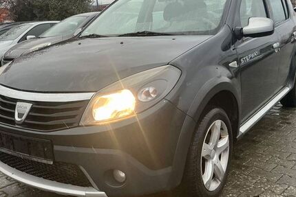 Dacia Sandero 170.000 km 4.499 &euro; Berlin 12099