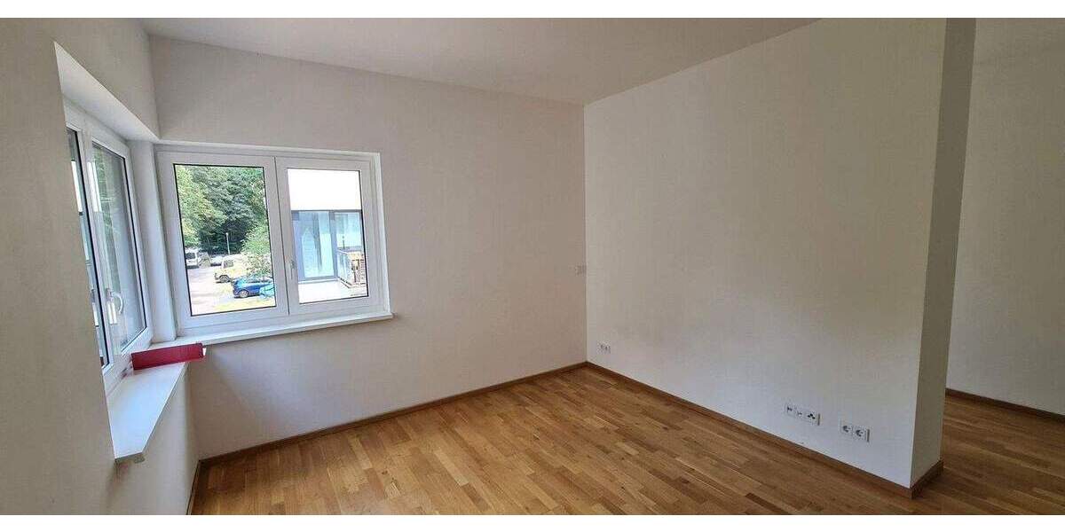 Etagenwohnung Berlin Lichtenberg - 2 Zimmer, 72 m&sup2;, 1.290&euro; | Angebot:25747706