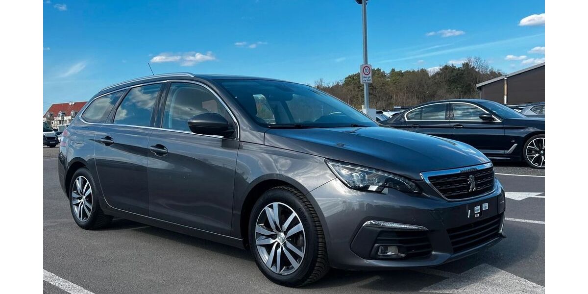 Peugeot 308 187.000 km 7.390 &euro; Mittenwalde 15749