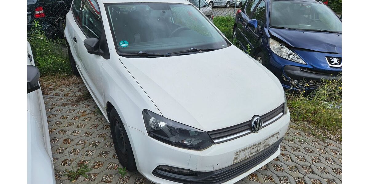 VW Polo 102.000 km 5.999 &euro; Berlin 12439