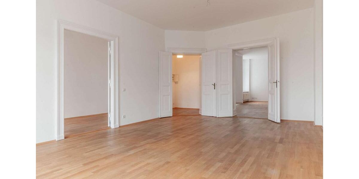 Etagenwohnung Berlin Mitte - 3 Zimmer, 110 m&sup2;, 1.645&euro; | Angebot:24701517