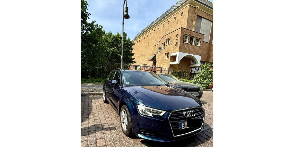 Audi A3 142.000 km 16.900 &euro; Berlin 10999