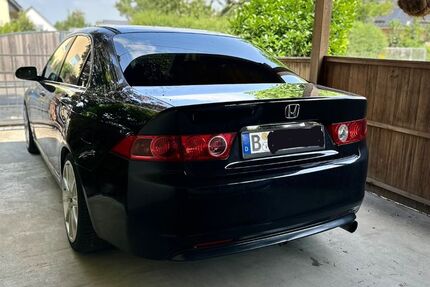 Honda Accord 276.248 km 4.390 &euro; Berlin 13127