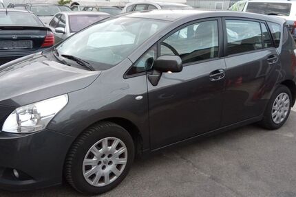Toyota Verso 167.999 km 5.999 &euro; Berlin 12247