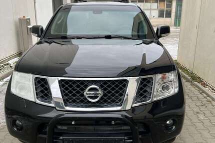 Nissan Pathfinder 133.275 km 15.000 &euro; Mariendorf (Berlin) 12277
