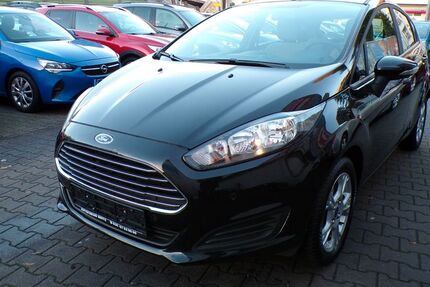 Ford Fiesta 61.000 km 6.490 € Berlin 12347