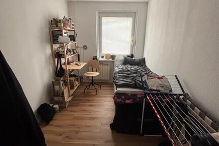 Wohnung Berlin Lichtenberg - 5 Zimmer, 11 m&sup2;, 550&euro; | Angebot:26553790