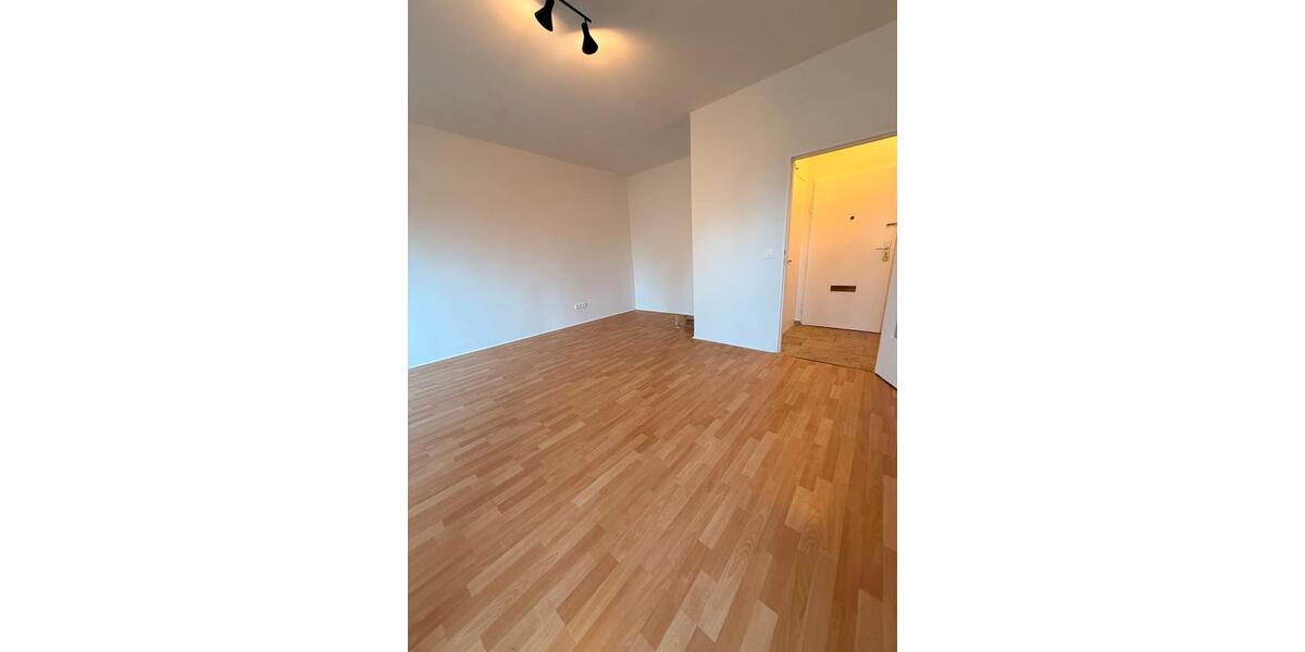 Erdgeschoßwohnung Berlin Neukölln - 1 Zimmer, 41 m&sup2;, 1.050&euro; | Angebot:25943214