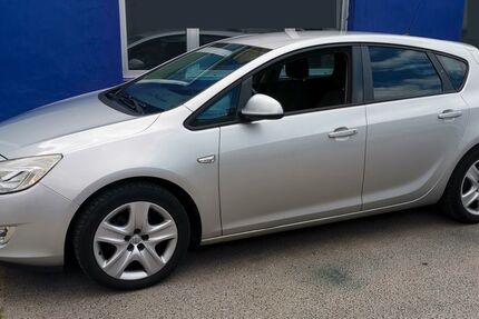 Opel Astra 170.000 km 3.499 &euro; Berlin 13405