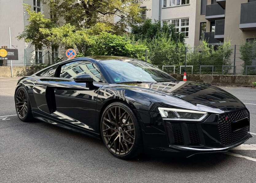 R8