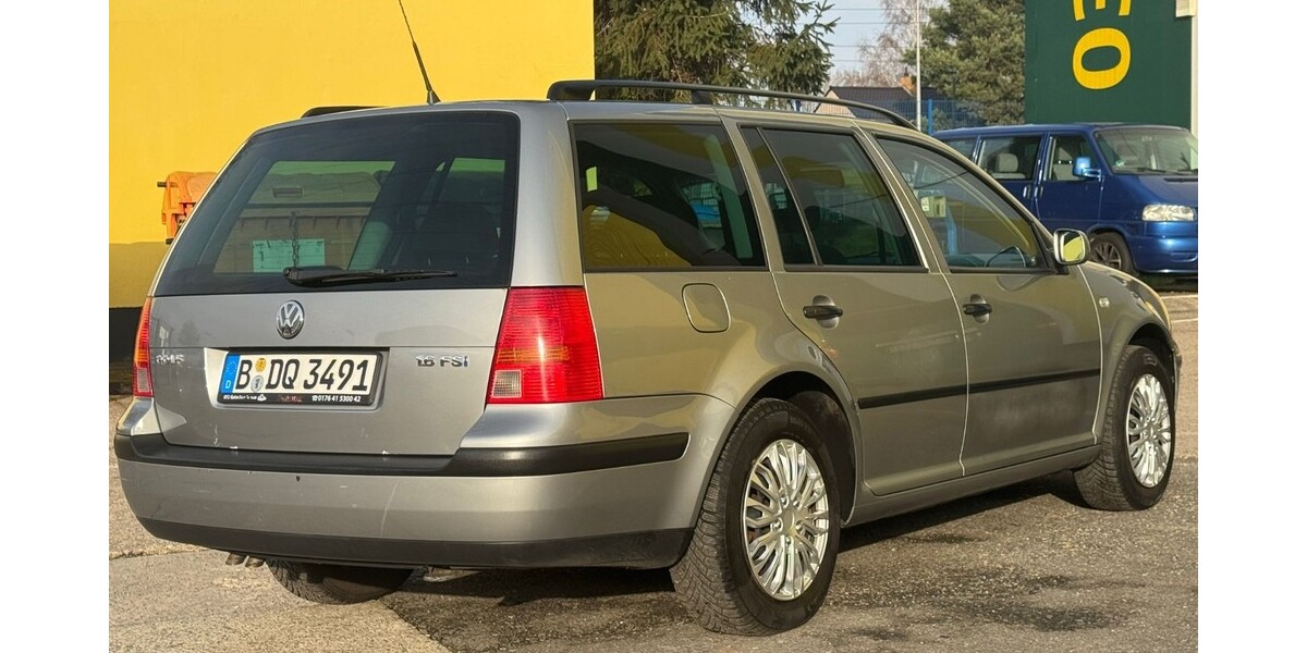 VW Golf V 216.541 km 2.990 &euro; Berlin 10178