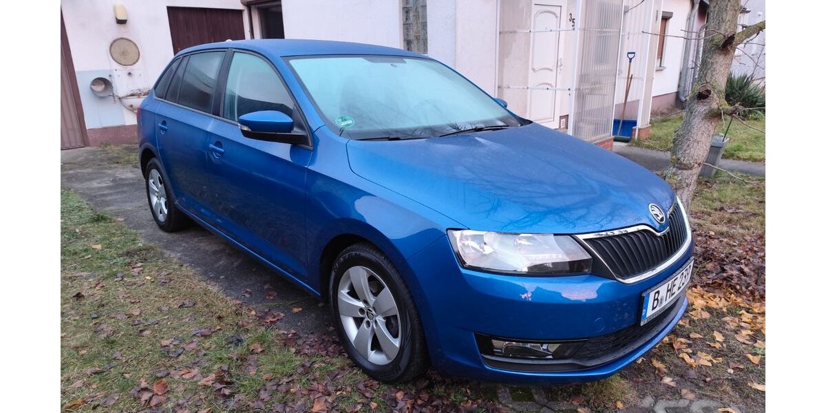 Skoda Rapid 103.000 km 9.000 &euro; Berlin 12683