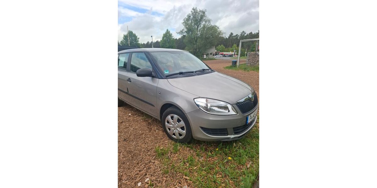 Skoda Fabia 85.005 km 3.500 &euro; Potsdam 14478