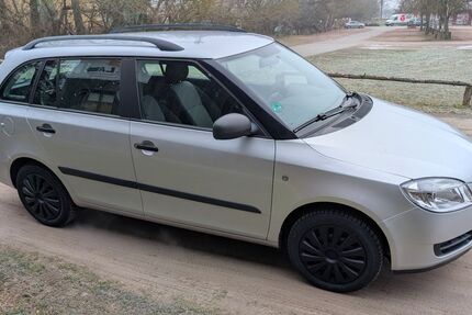 Skoda Fabia 70.860 km 4.990 &euro; Ludwigsfelde 14974