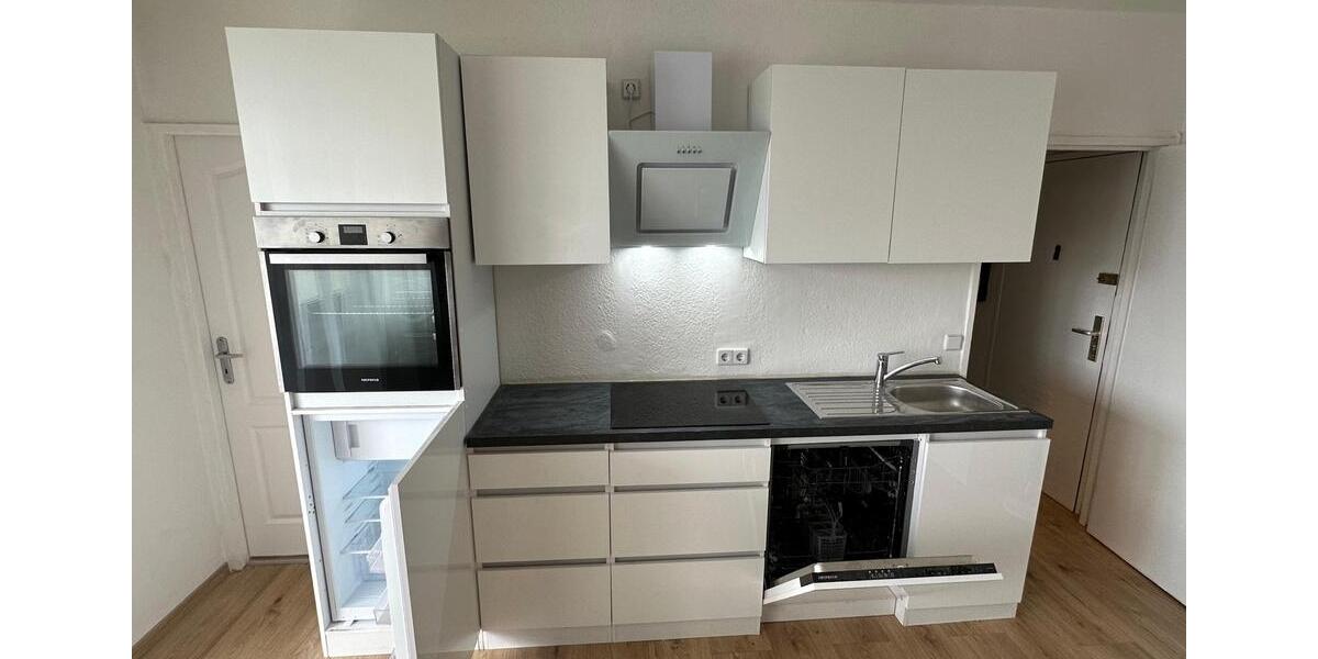 Etagenwohnung Berlin Steglitz-Zehlendorf - 1 Zimmer, 35 m&sup2;, 1.200&euro; | Angebot:26676817