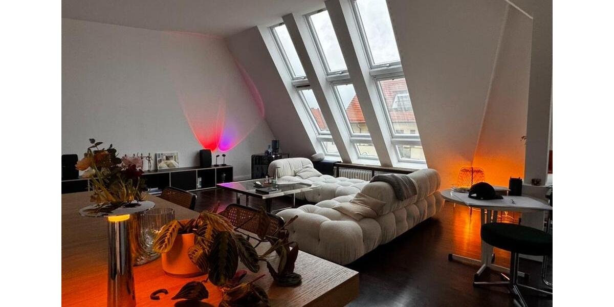 Dachgeschoßwohnung Berlin Charlottenburg-Wilmersdorf - 2 Zimmer, 106 m&sup2;, 1.600&euro; | Angebot:25979323