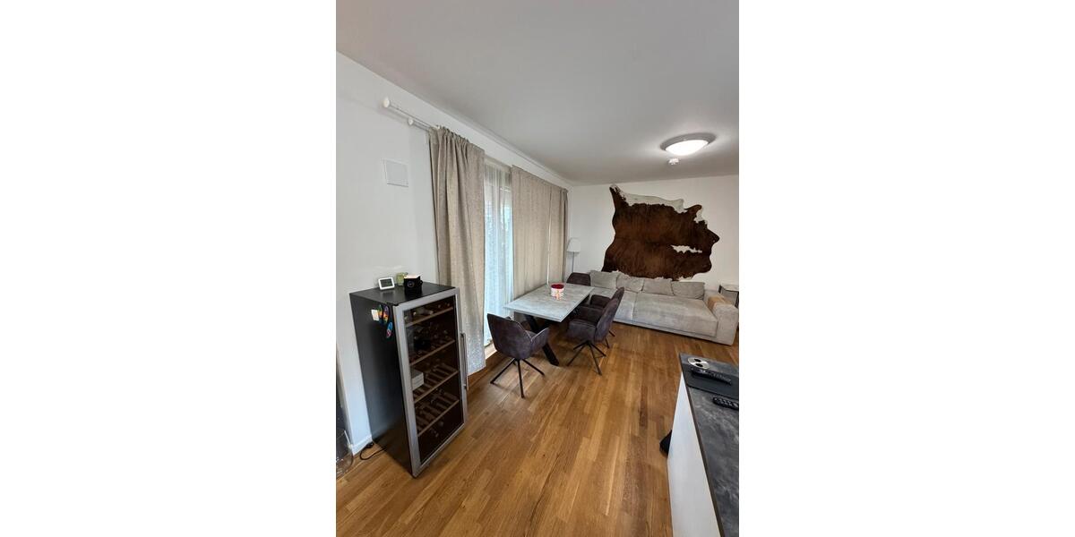 Etagenwohnung Berlin Friedrichshain-Kreuzberg - 4 Zimmer, 115 m&sup2;, 2.350&euro; | Angebot:27710830
