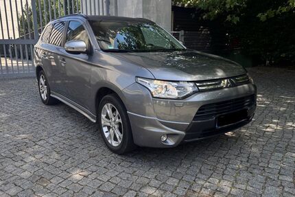 Mitsubishi Outlander 272.000 km 8.300 &euro; Berlin 13627