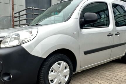 Renault Kangoo 134.238 km 7.980 &euro; Berlin 13353
