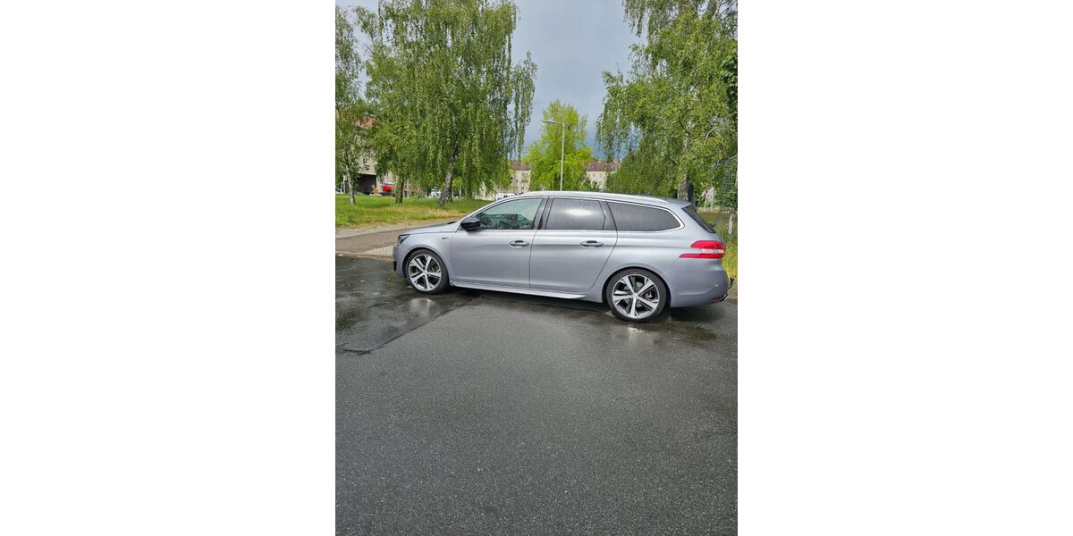 Peugeot 308 122.200 km 11.300 &euro; Berlin 13439
