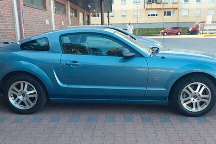 Ford Mustang 82.000 km 15.400 &euro; Bad Elster 08645