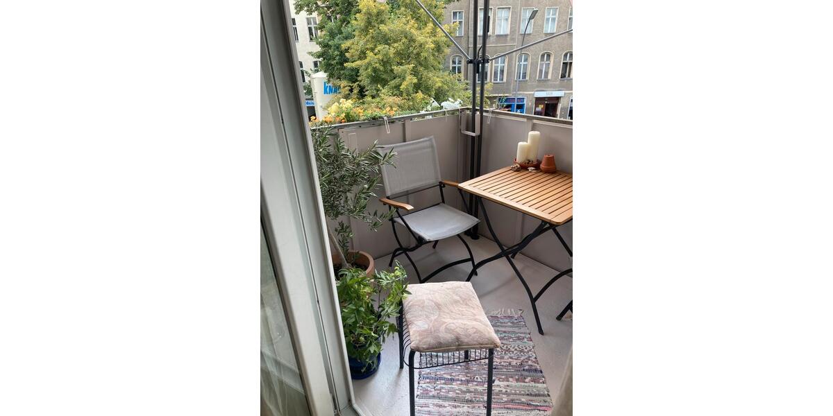 Etagenwohnung Berlin Neukölln - 1 Zimmer, 42 m&sup2;, 50&euro; | Angebot:25932764