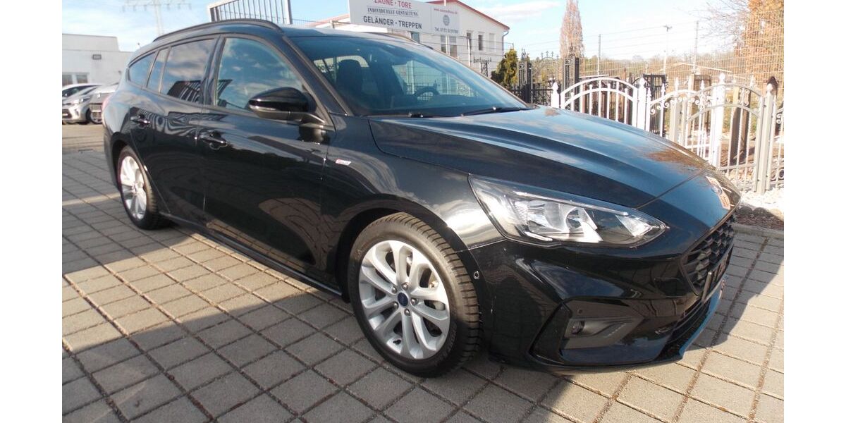 Ford Focus 40.000 km 15.490 &euro; Mahlow 15831