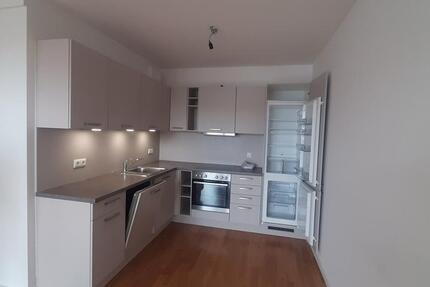 Wohnung Berlin Lichtenberg - 3 Zimmer, 70 m&sup2;, 1.705&euro; | Angebot:25918108
