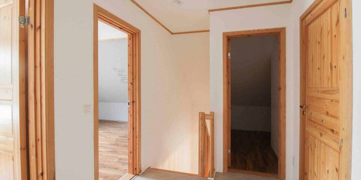 Einfamilienhaus Stahnsdorf Güterfelde - 5 Zimmer, 137 m&sup2;, 675.000&euro; | Angebot:26128311