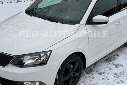 Skoda Fabia 123.437 km 6.990 &euro; Berlin 12249