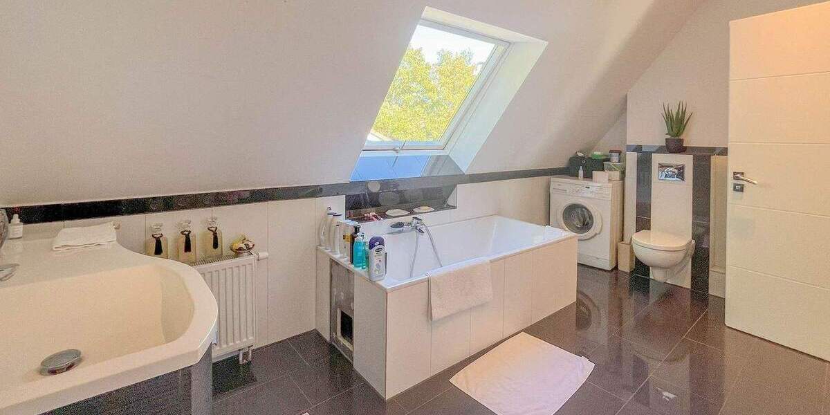 Top gepflegtes MFH mit 6 Einheiten - ideal für Anleger & Eigennutzer 1 zimmer