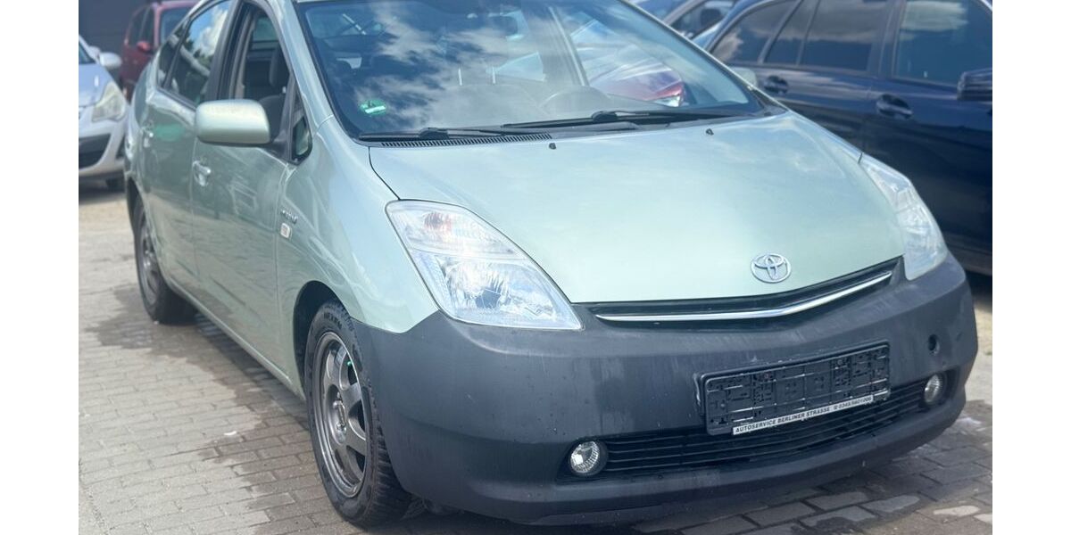 Toyota Prius 133.280 km 3.999 &euro; Wildau 15745