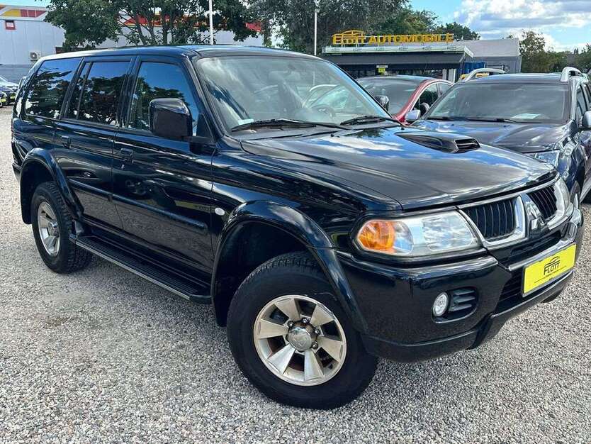 Mitsubishi Pajero 124.671 km 8.990 € Berlin 13089