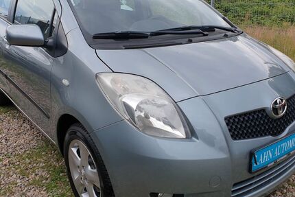 Toyota Yaris 102.864 km 4.299 &euro; Berlin 12055