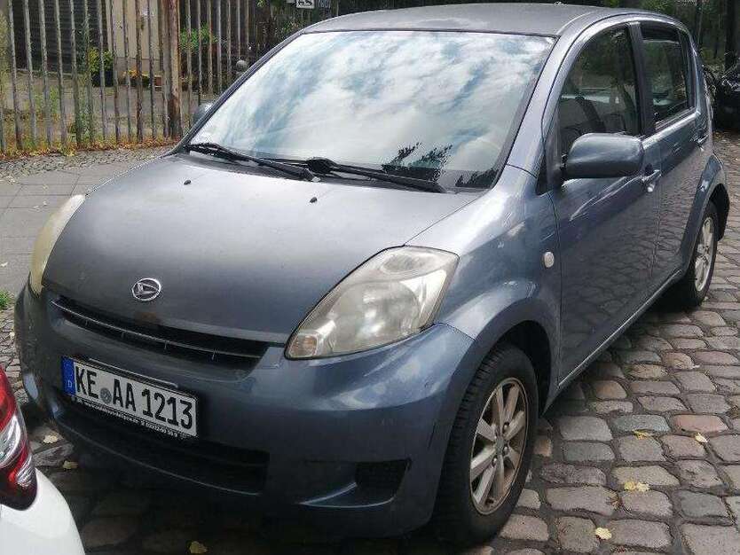Daihatsu Sirion 182.000 km 1.250 € Berlin 12459
