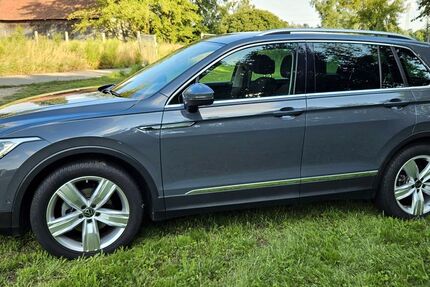 VW Tiguan 67.000 km 29.700 &euro; Berlin-Lichtenberg 10315