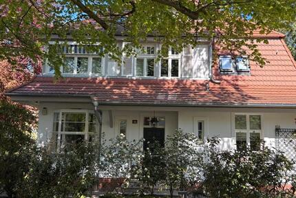 Haus Berlin Steglitz-Zehlendorf - 8 Zimmer, 240 m&sup2;, 2.200.000&euro; | Angebot:26544581