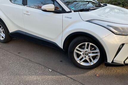 Toyota C-HR 49.878 km 18.990 &euro; berlin 13053