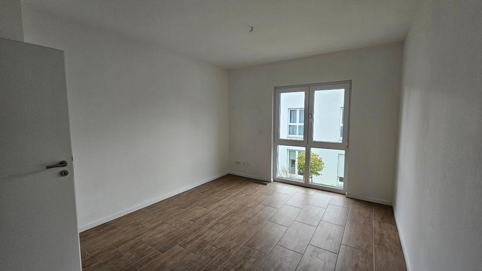 Etagenwohnung Oranienburg - 4 Zimmer, 118 m&sup2;, 1.669&euro; | Angebot:26477852