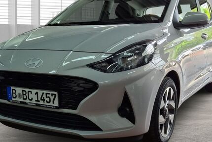 Hyundai i10 5.600 km 17.950 &euro; Berlin 12351