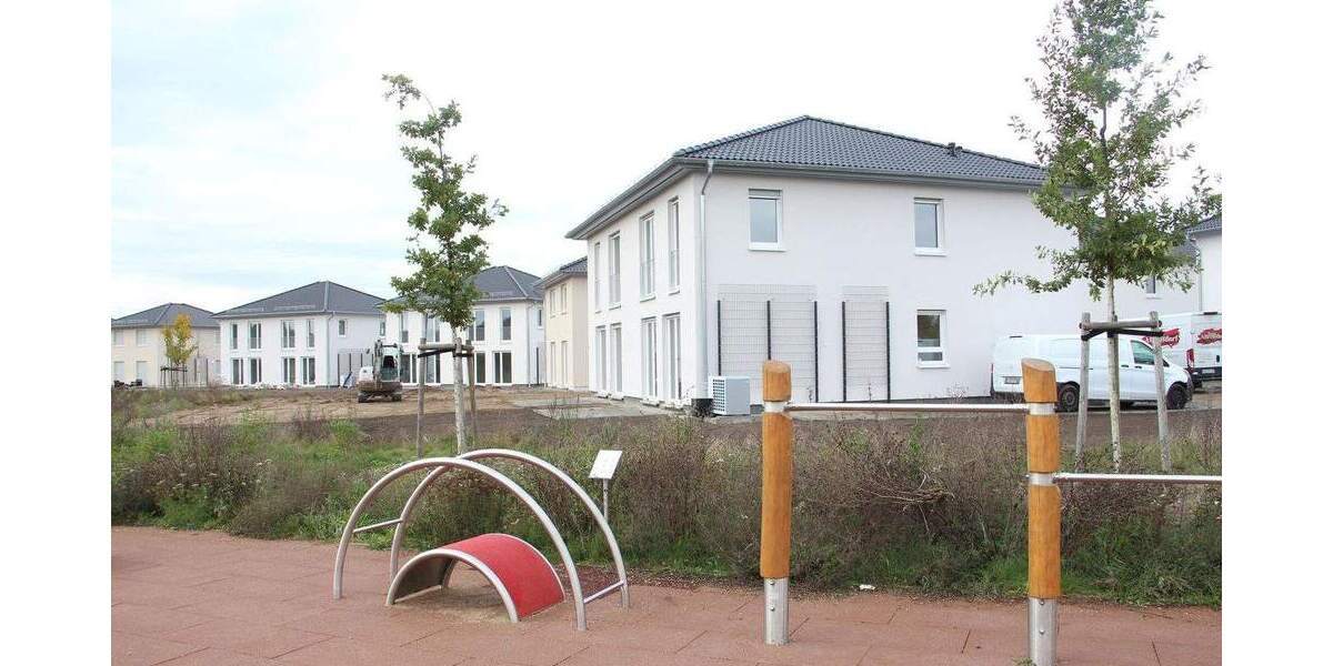 Brandneu 2025: 4-Zimmer, 400 m² Garten, KfW-Effizienz - Familienparadies in Schulzendorf 4 zimmer