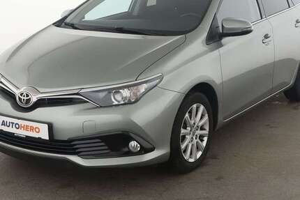 Toyota Auris 101.156 km 11.980 € Berlin 14059